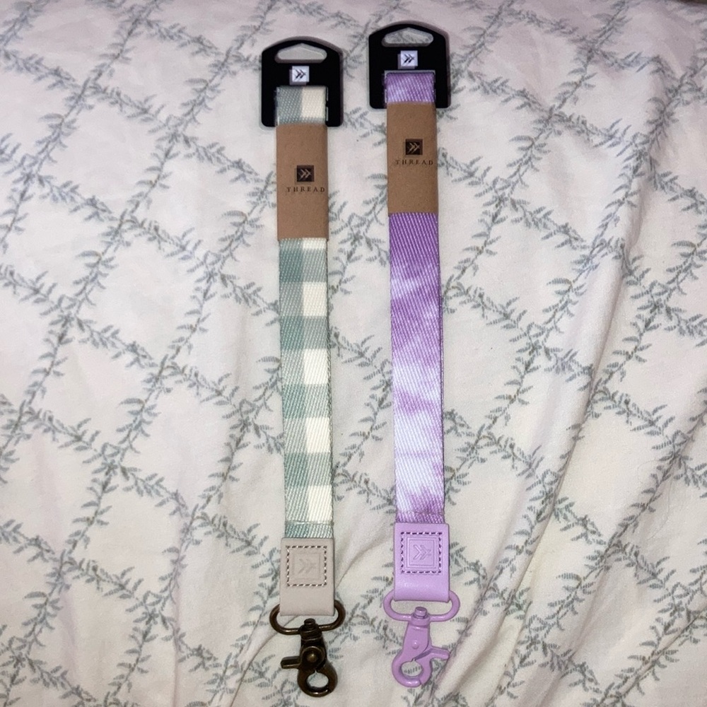 NWT - Bundle Thread Carry On lanyard